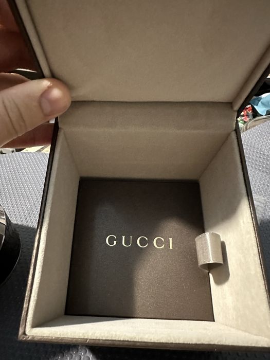 Продам часы Gucci 210