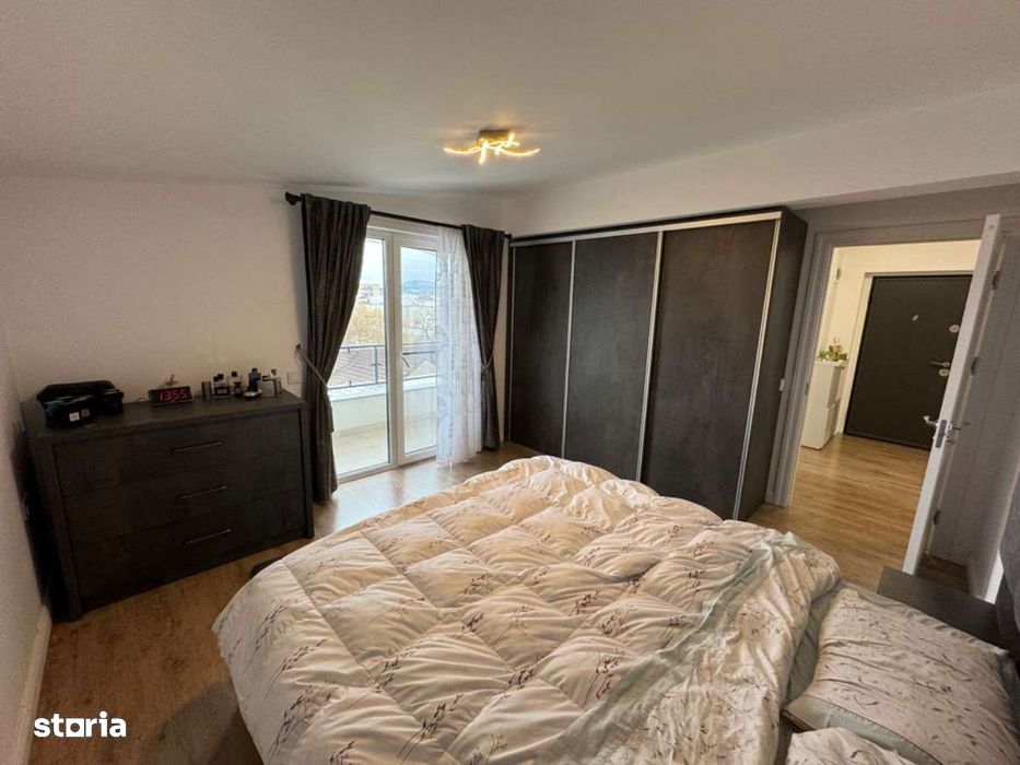 Apartament 3 camere de lux zona din spate de la Omv ul de jos