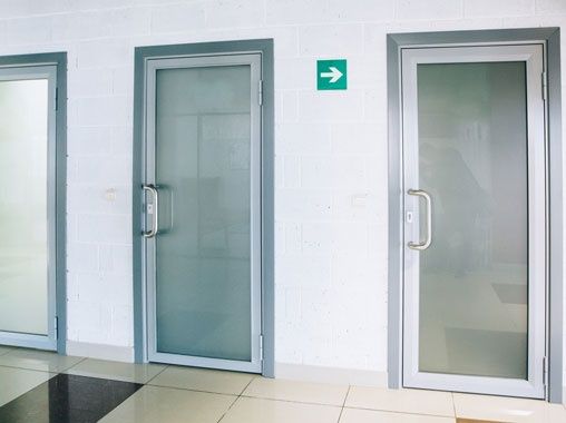 Двери Алюминиевые и ПВХ