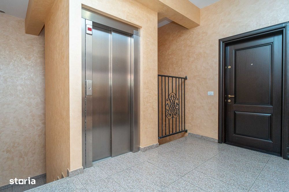 Penthouse 3 camere, 137 mp, terasă, parcare intabulată 9000 euro.
