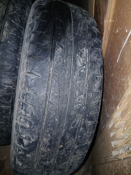 Продам 4 покрышки 185,65 ,r15