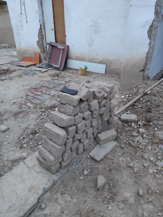 Кірпіштер сатылады