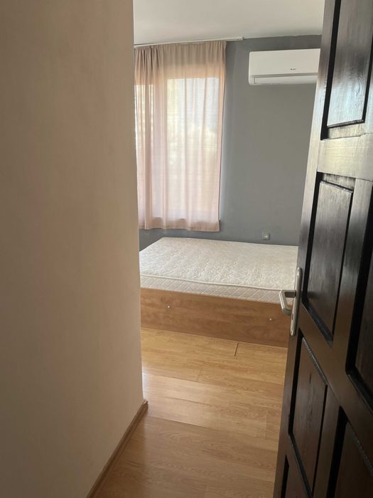 Двустаен апартамент р. Централен до ПУ Ректорат