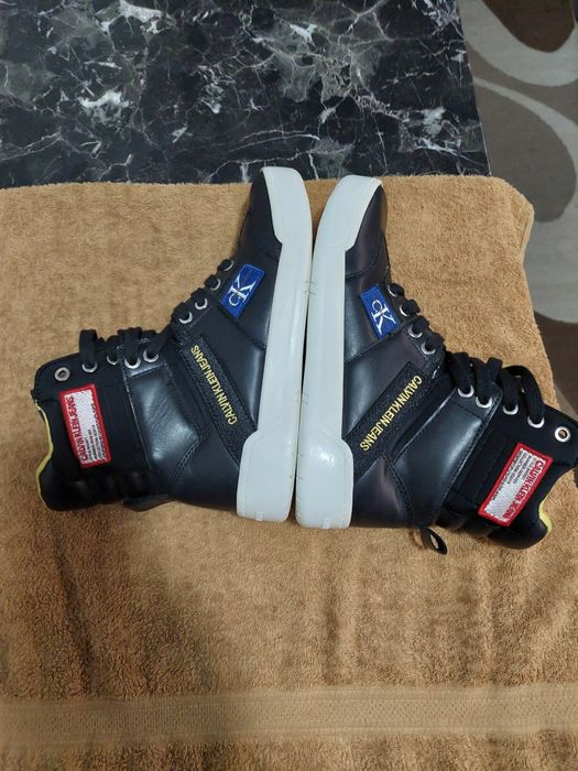 Ghete Calvin Klein nr 37