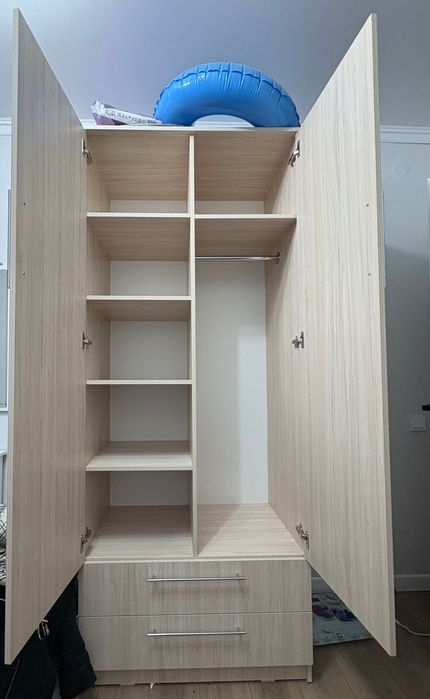 Продам шкаф для одежды