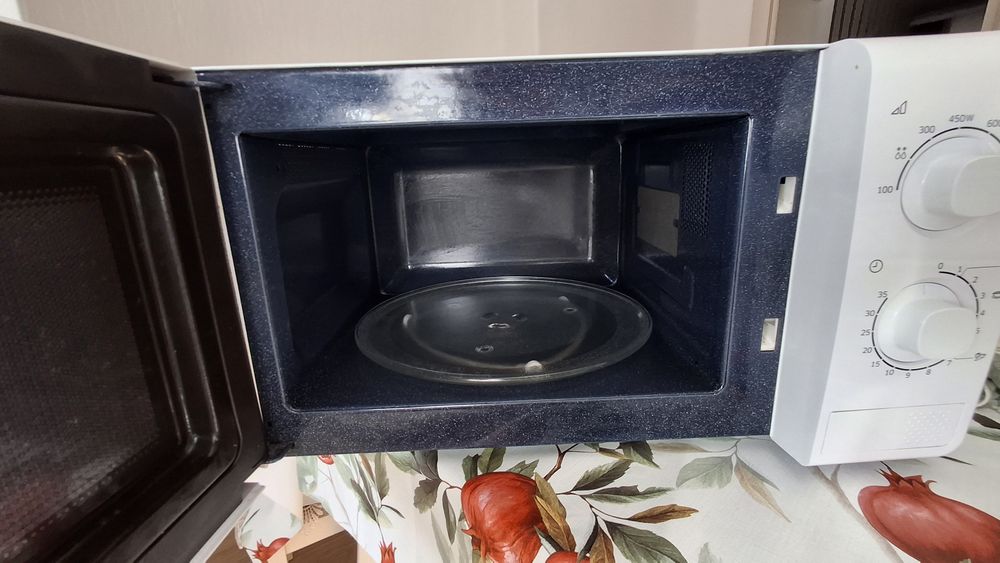 Продам микроволновку Samsung