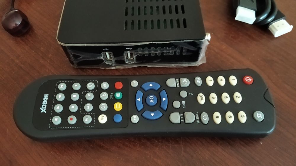 HD BOX S200+Hevc, комплект