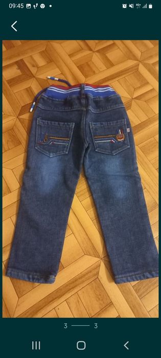 Продам детский джинсы