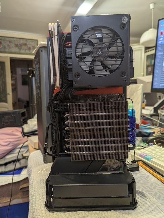 Louqe Raw S1 SFF ITX, только корпус ПК