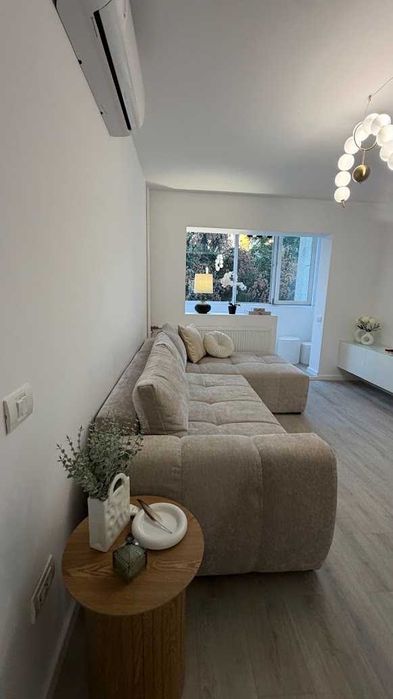 Apartament 4 camere Stefan cel Mare, et 2, renovat, mobilat , utilat modern , totul nou. 5 minute metrou