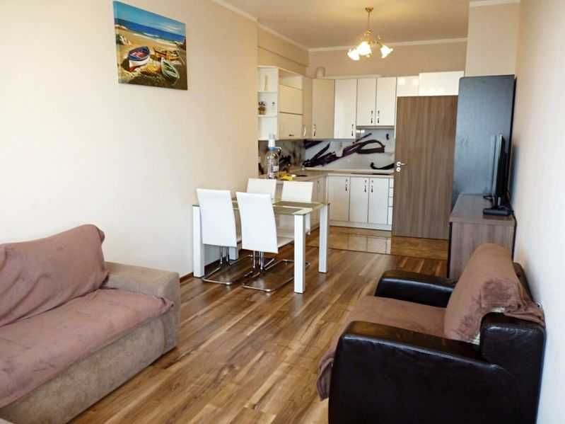 Дава се под наем Двустаен апартамент в Бургас, Зорница - 74 кв.м за 410 € - Снимка #10