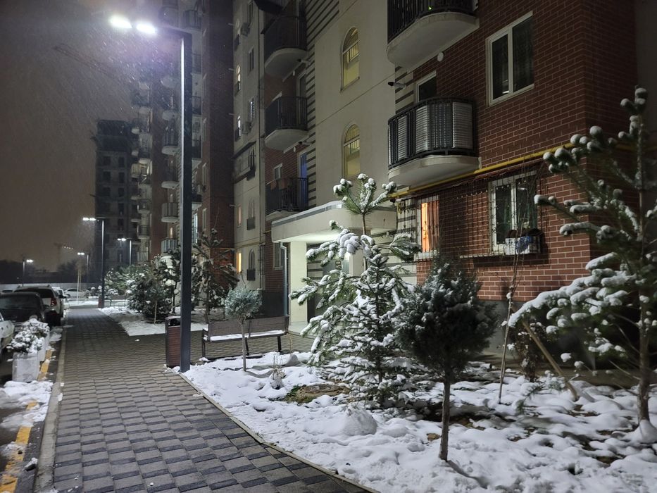 Assalom sohildan 2-qavatdan 2 xonali uy sotiladi