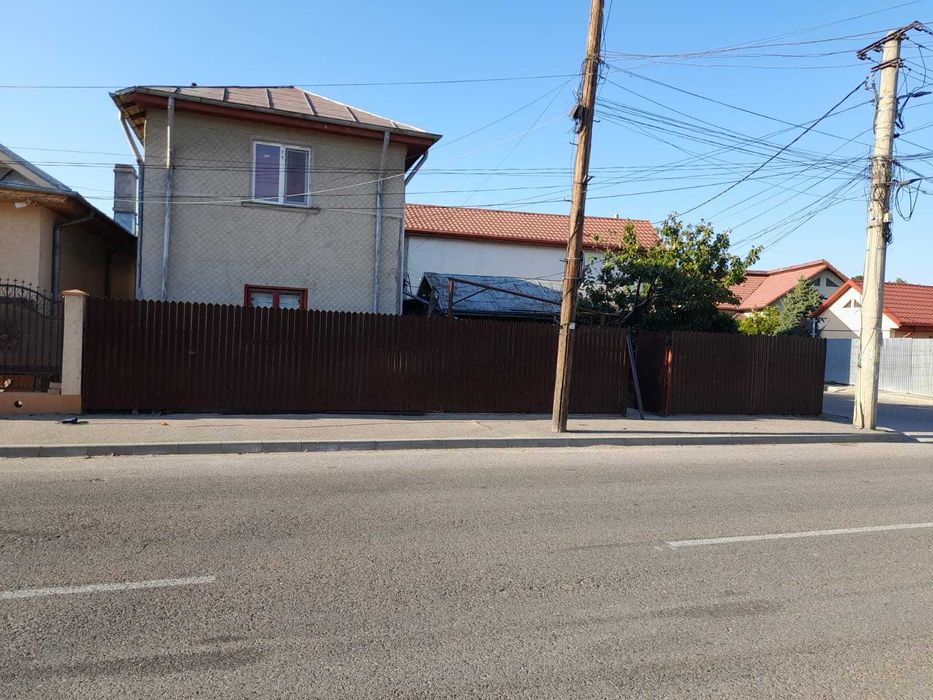 Vand teren cu casa si anexa Ramnicu Sarat