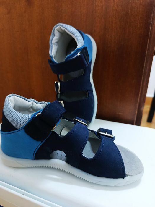 Страхотни детски сандалки - естествена кожа - 35.00 лева