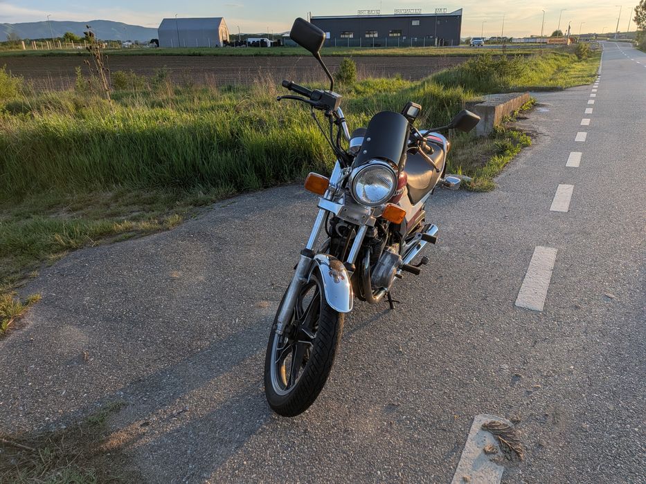 Suzuki GR 650 in stare f buna