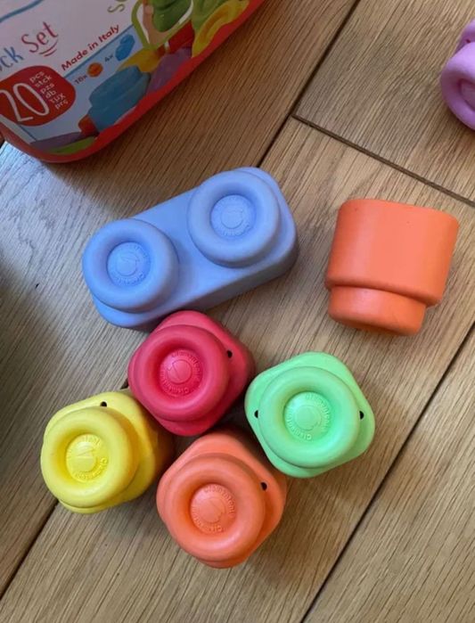 Играчка динозаври,конструктор Clementoni,меки кубчета,плюшени играчки