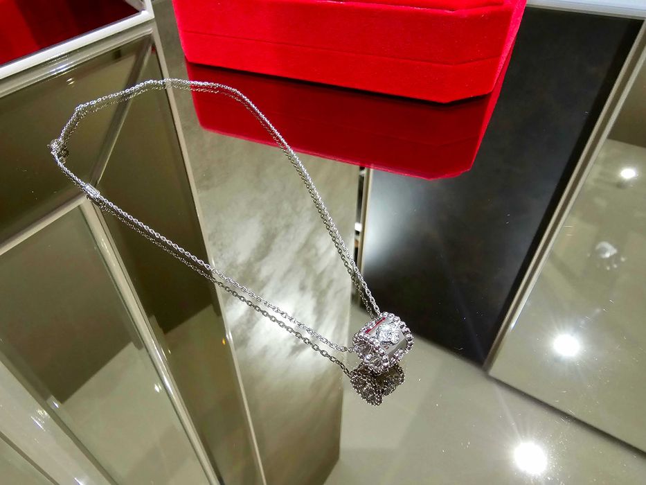 Van Cleef & Arpels VCA Silver Perlée Diamond Clovers Дамско Колие