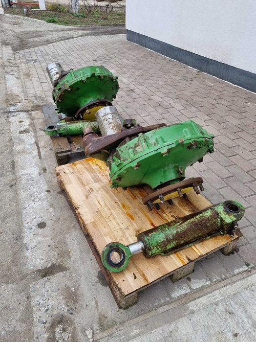 Butuc/transmisie finala combina John Deere 2254, 2256, 2258 HillMaster