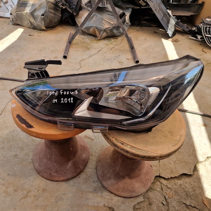 Ford focus от 2018 ляв фар
