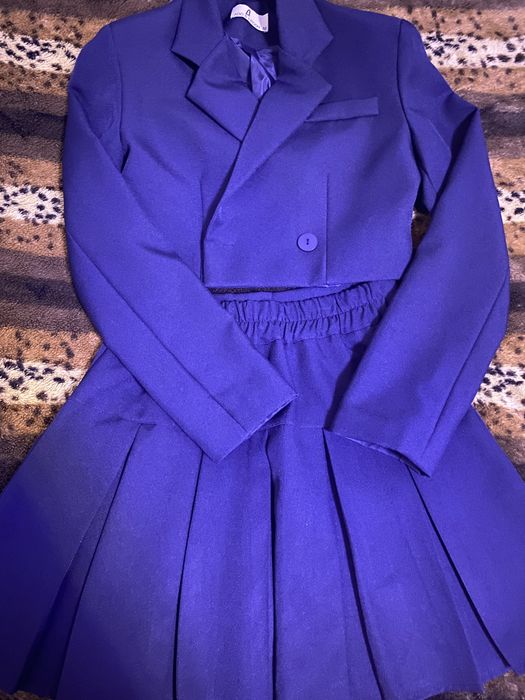 Школьная форма , жилет, платье, юбка.