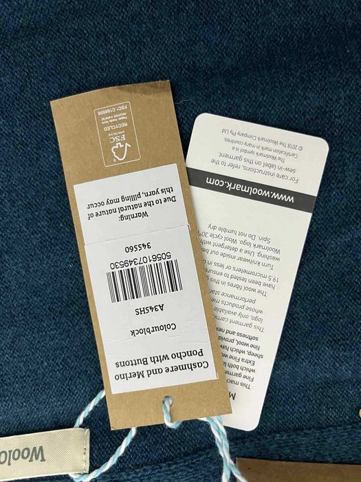 Двуцветно Дамско Пончо от Кашмир и Мерино