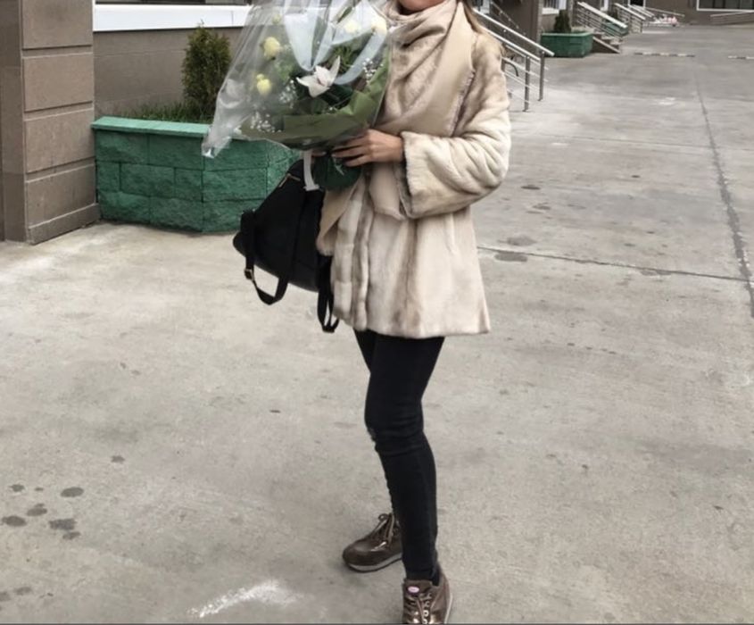 Продам шубу норковую