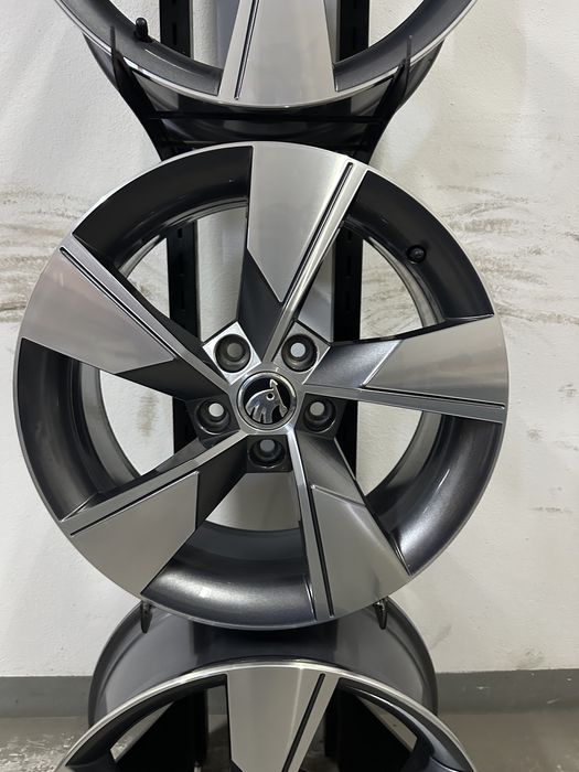Jante 17 originale Skoda Octavia Scout Superb