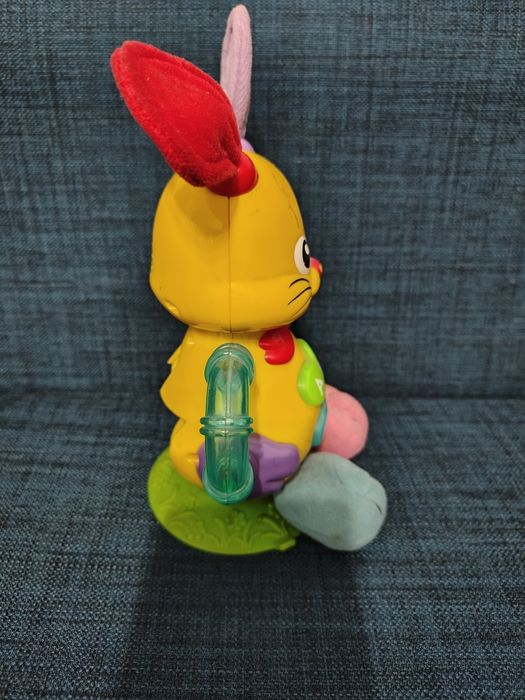 Зайка музыкальный