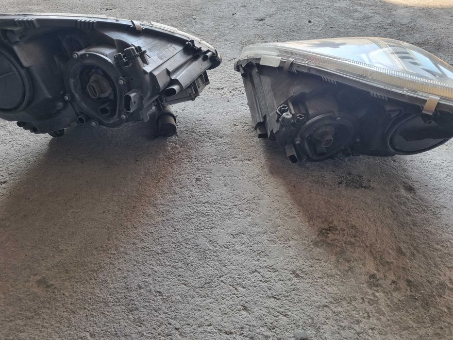 Ляв и десен фар за SLK R171 (2004-2011)