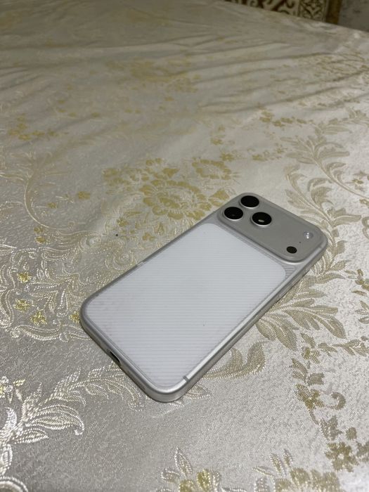 Iphone 17 pro max yomkost 100