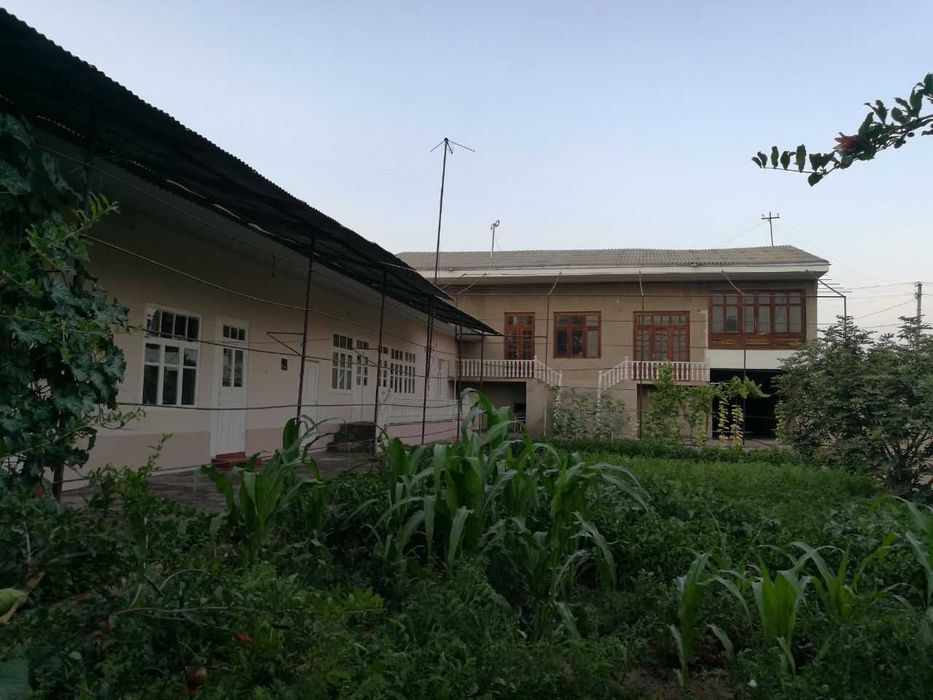 Uy sotiladi, 8 sotix