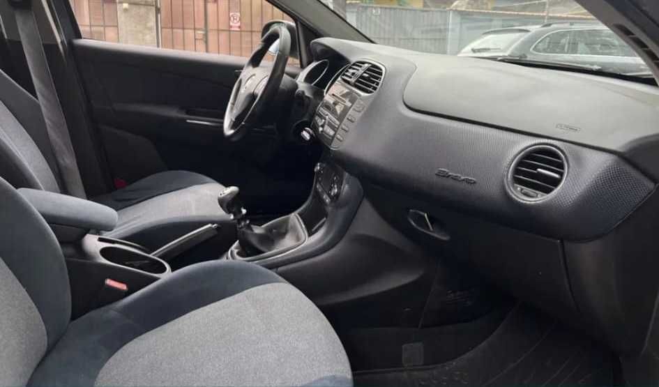 Fiat Bravo 1.4 2009 Investitie 7200€ dovedita cu facturi Vand cu 2500€ Verificabil RAR