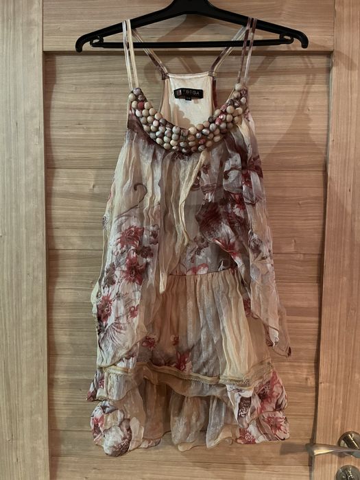 Vand 2 rochii,1 bluza S!