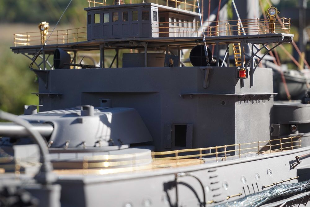 Нов модел на британския кораб клас Majestic HMS Hannibal