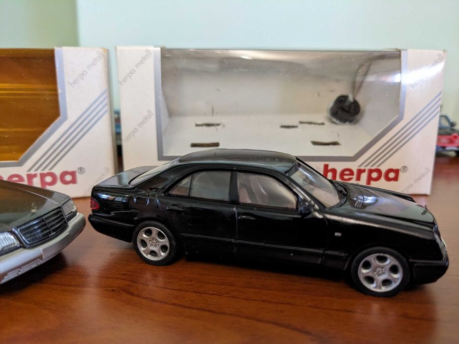 Модели Мерседес в масштабе 1:43 (одним лотом)
