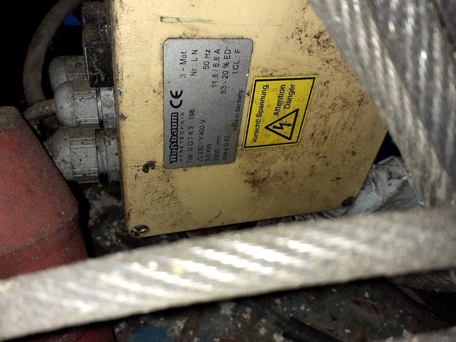 Elevator second hand