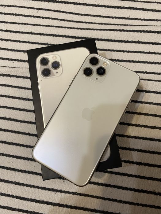 iPhone 11Pro max 64гб Apple