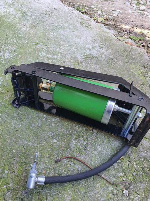 Помпа руска крачна