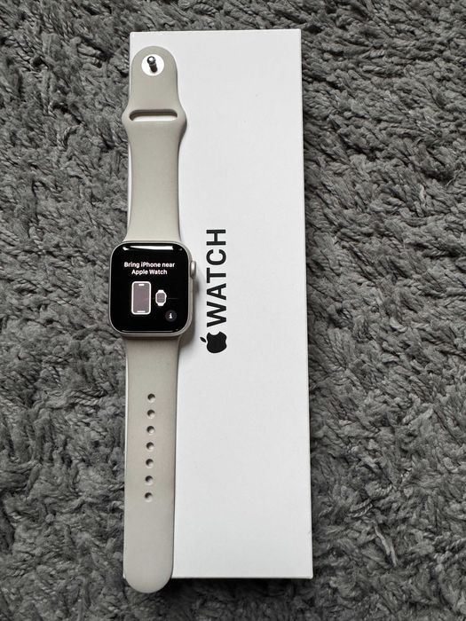 Смарт часовник AppleWatch SE2 v2 Cellular, 40mm,S/M, Starlight+Подарък