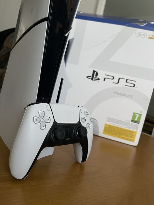 Playstation 5 Slim 1 TB Disk Edition