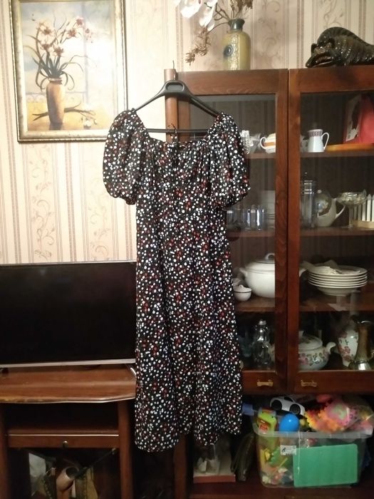 Платье сарафан с цветочками черный