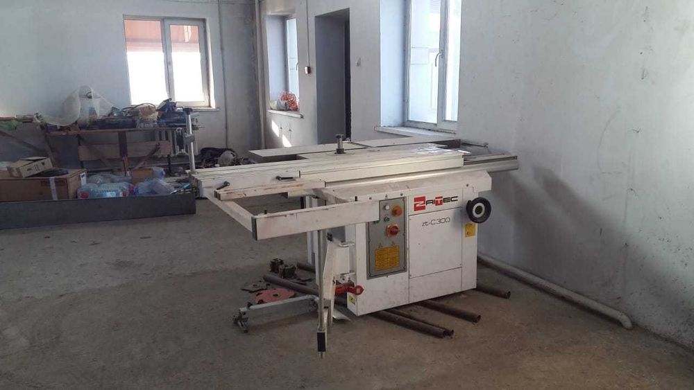 Продам деревообрабатывающий станок