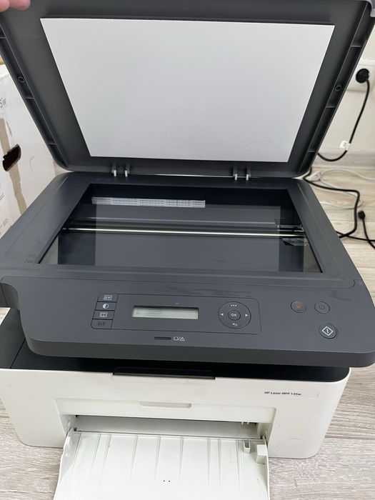 Срочно продам принтер HP