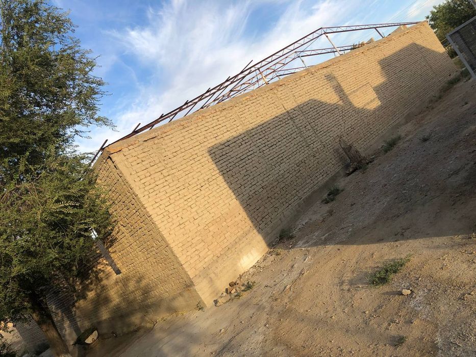 Yer joyi uchastka savdo majmuasi ,sex