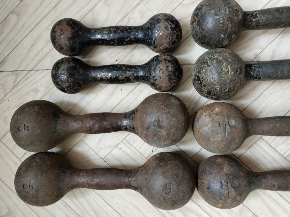 Гири Гантели из СССР, парами продаются.