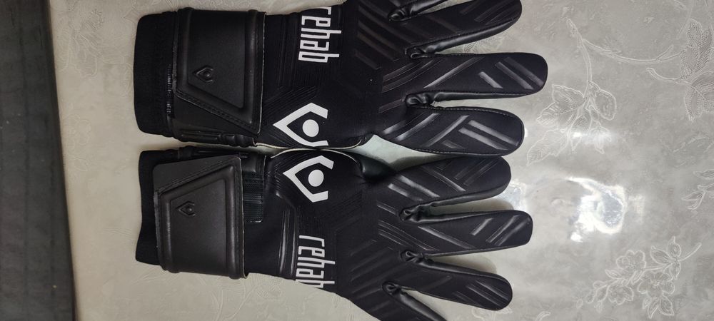 Вратарски ръкавици -номер  8