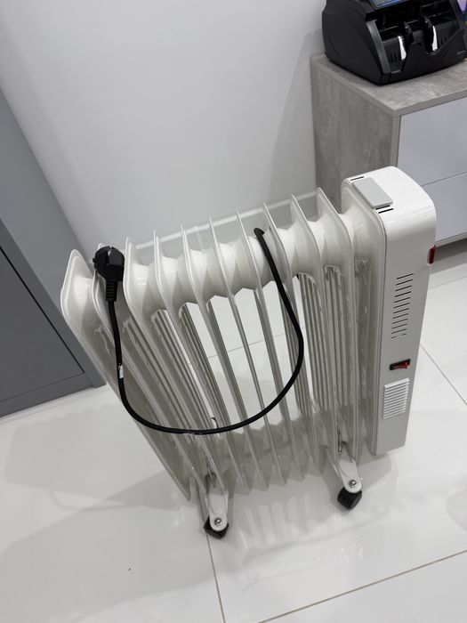 Масляный радиатор GiPFEL 11 белый