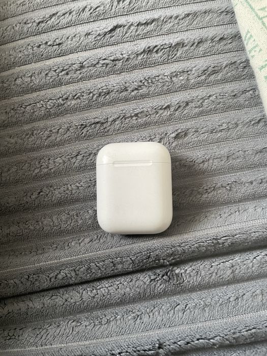 Airpods 1.