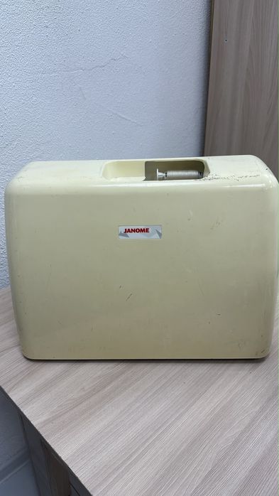 Швейная машинка Janome