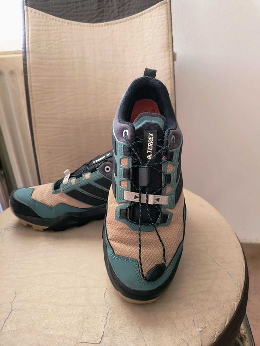 Adidas Terrex Skychaser Gore Tex, mărimea 40 2/3, cu cutie